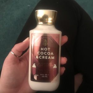 Hot cocoa and cream lotion bath and body works